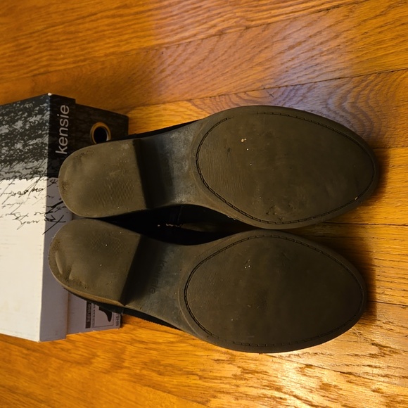 4/$25 ๐ Kensie Suede Boots - Picture 7 of 16